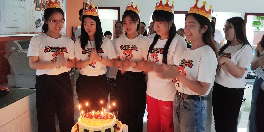 幫橙包裝-溫馨生日party