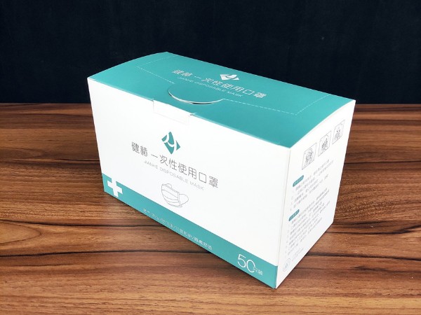 口罩盒包裝生產(chǎn)廠家?guī)私獬隹诳谡趾械陌婷嬖O(shè)計(jì)注意事項(xiàng)